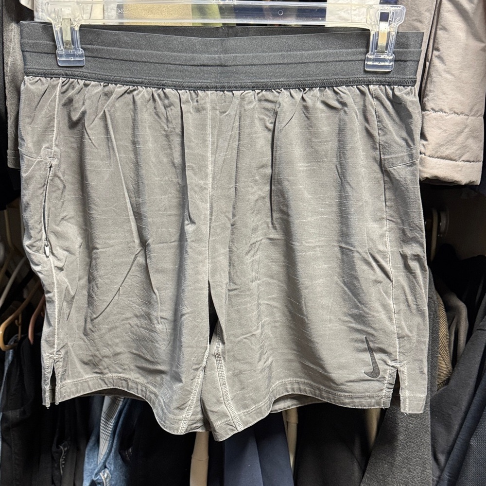 Nike Gray Athletic Men's Shorts